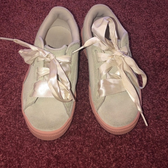 Puma Shoes - Picture 3 of 6